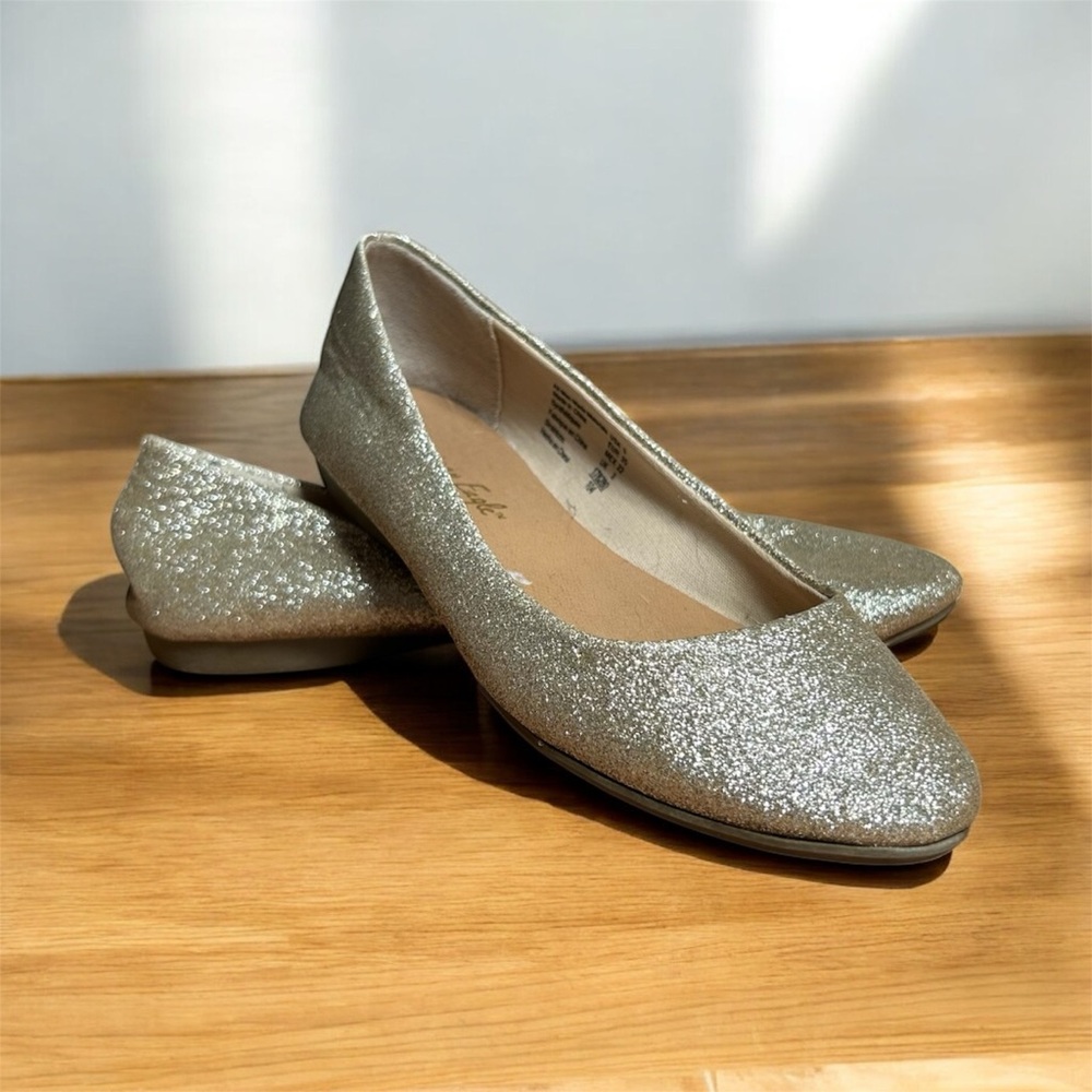 American Eagle by Payless Silver Glitter Flats
